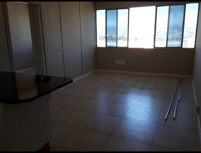 1 BEDROOM PROPERTY TO RENT IN PAROW